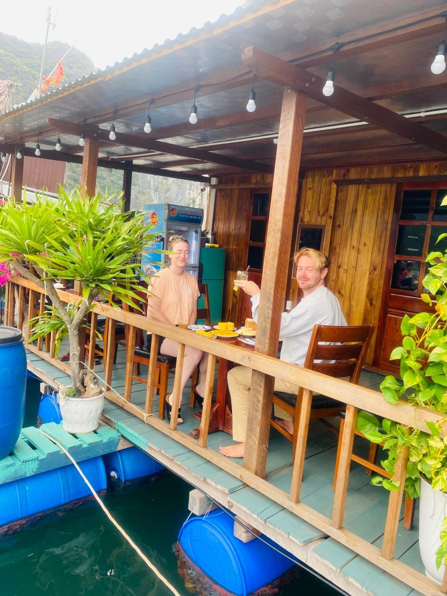 Eco Floating Farm Stay Cai Beo Chan Chau Exterior photo